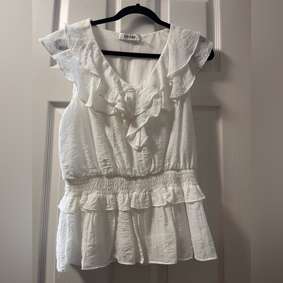 DO+BE white ruffle top in size M - Picture 1 of 2